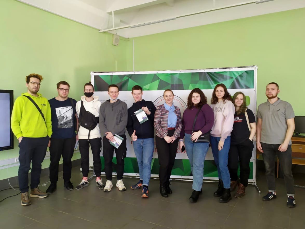 Студентам «Череповецкого лесомеханического техникума» рассказали о «Вологодских лесопромышленниках»